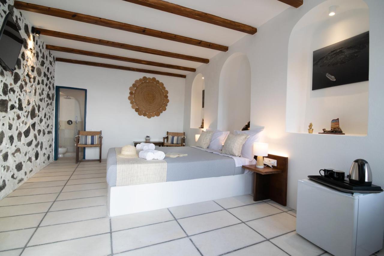Delion View Hotel Fira  Bagian luar foto